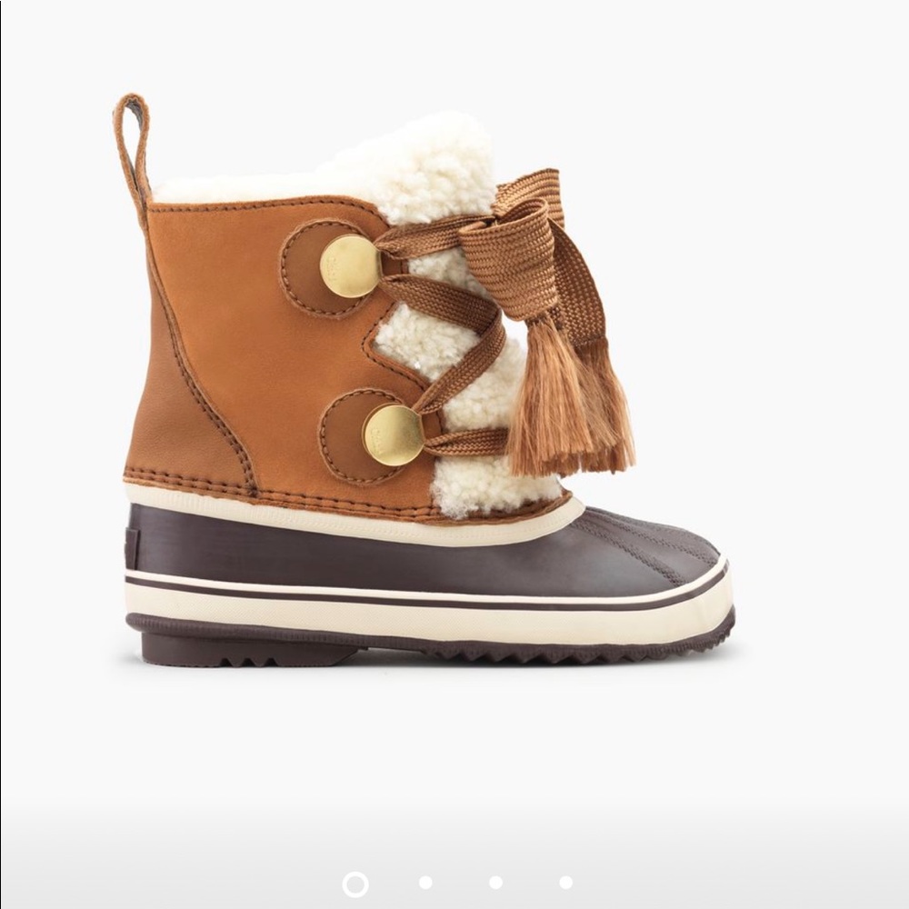 Sorel x Chloe Winter Boot - Picture 2 of 8